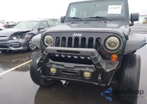 2013 Jeep Wrangler Unlimited Rubicon из США, поврежденный, VIN 1C4HJWFG8DL593392